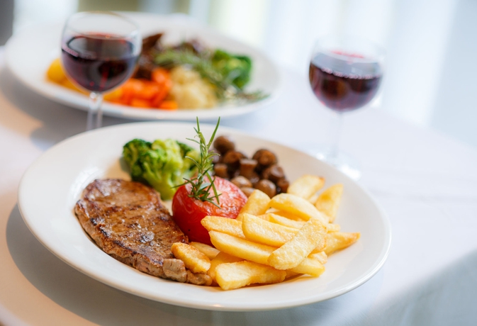 Imagen del bar/restaurante del Hotel La Reserve, Londres. Foto 3