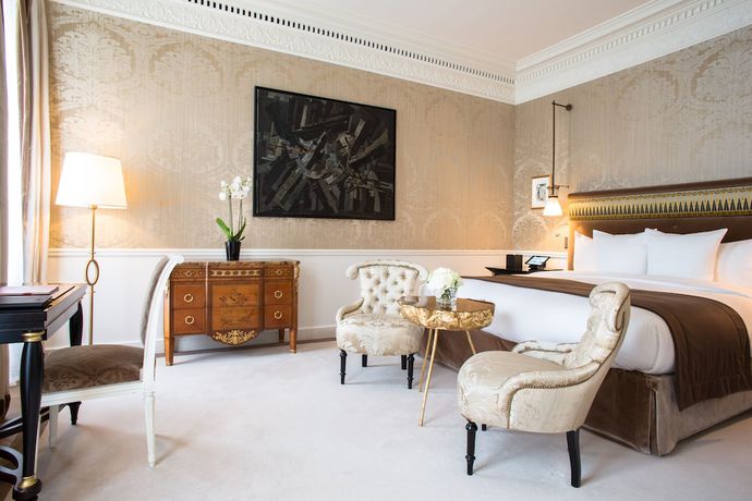 Imagen de la habitación del Hotel La Reserve Paris and Spa. Foto 7