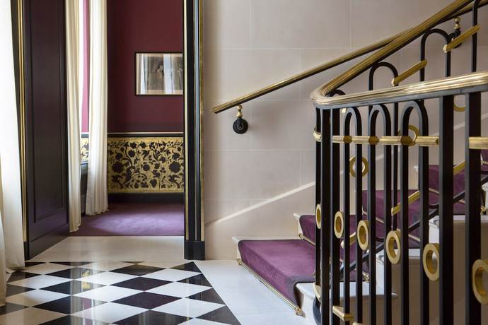 Imagen de los interiores del Hotel La Reserve Paris and Spa. Foto 14