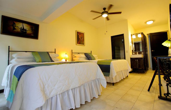 Imagen de la habitación del Hotel La Reserve, P&eacute;tionville. Foto 14