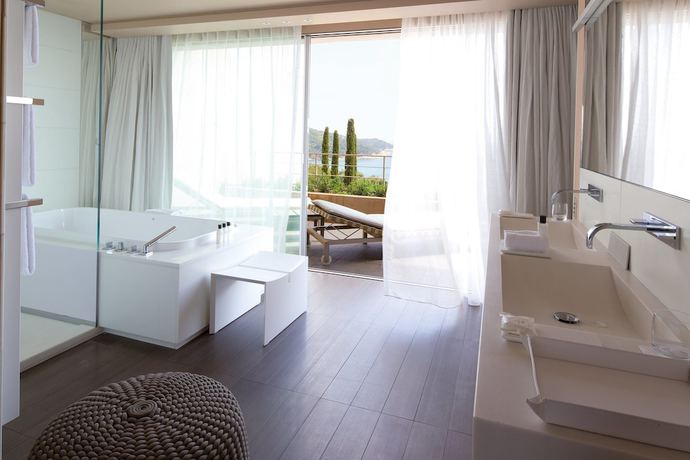 Imagen de la habitación del Hotel La Reserve Ramatuelle Spa and Villas. Foto 3