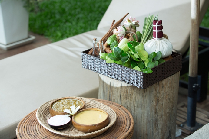 Imagen de la piscina del Hotel La Residence Blanc D' Angkor Siem Reap. Foto 14