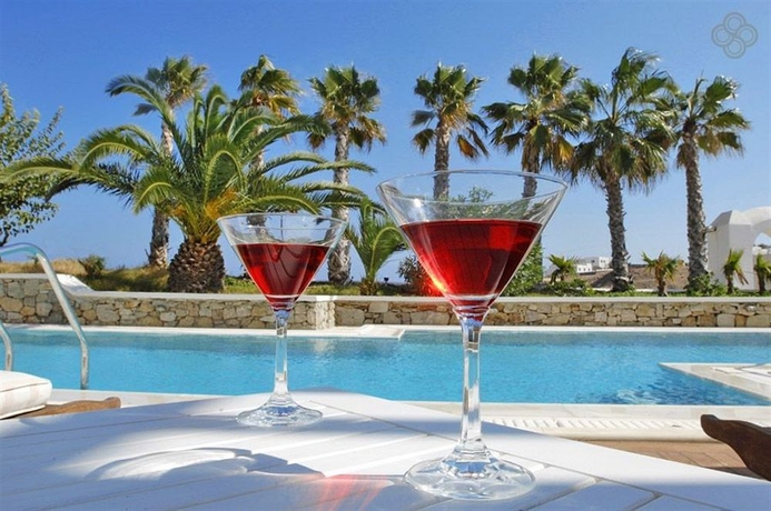 Imagen de la piscina del Hotel La Residence Mykonos Suites. Foto 8