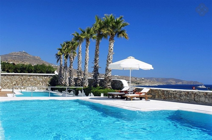 Imagen de la piscina del Hotel La Residence Mykonos Suites. Foto 9