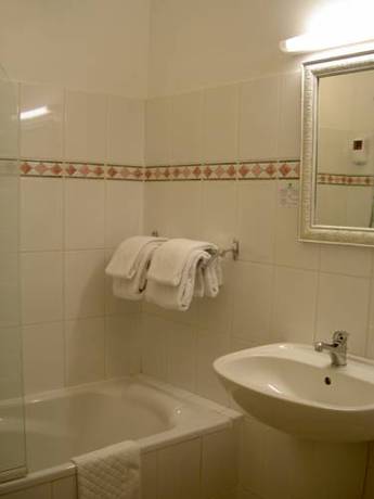 Imagen de la habitación del Hotel La Residence, NARBONNE. Foto 15