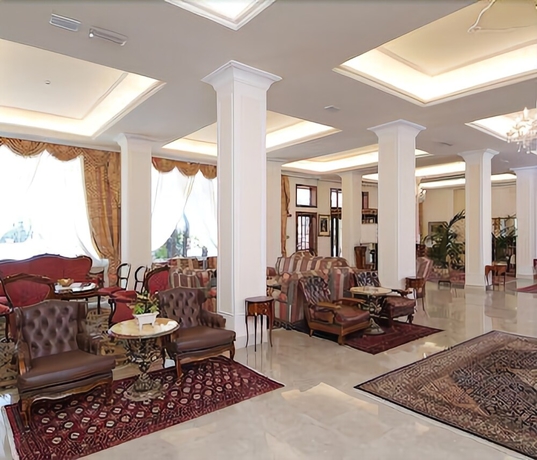 Imagen de los interiores del Hotel La Residence and Idrokinesis. Foto 11