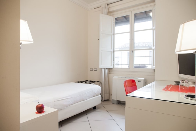 Imagen de la habitación del Hotel La Residenza Fiorentina. Foto 10
