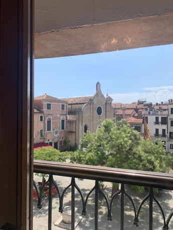 Imagen de la habitación del Hotel La Residenza, Lido di Venezia. Foto 10