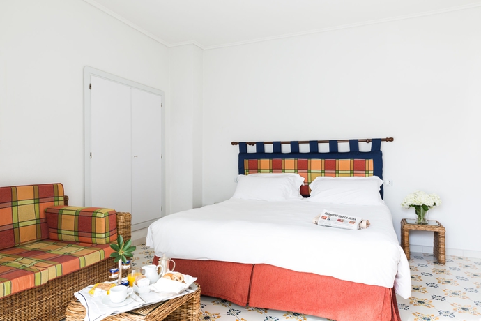 Imagen de la habitación del Hotel La Residenza Sorrento. Foto 8