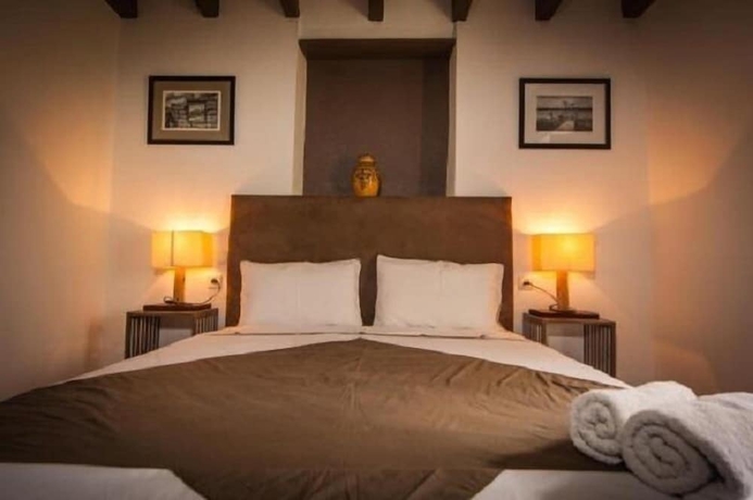 Imagen de la habitación del Hotel La Ribaudière. Foto 4