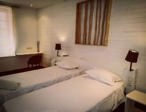 Imagen de la habitación del Hotel La Ribaudière. Foto 8