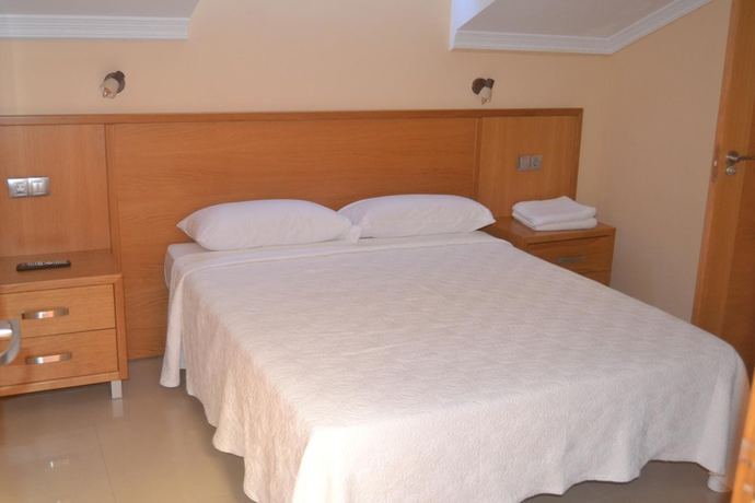 Imagen de la habitación del Hotel La Ribera. Foto 19