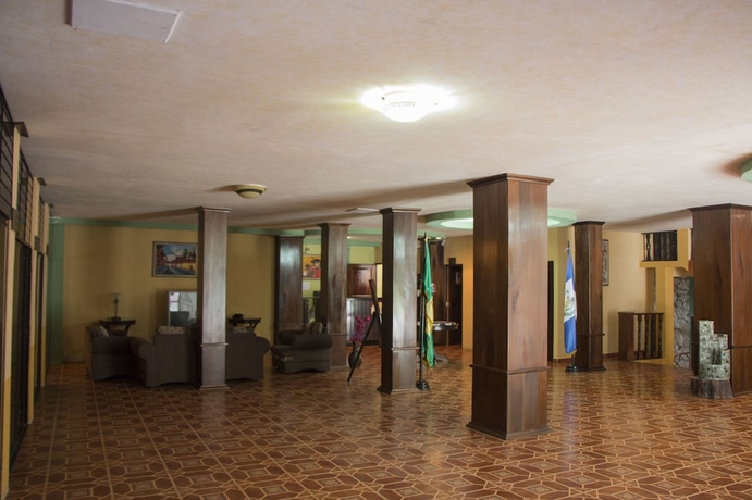 Imagen de los interiores del Hotel La Ribiera Del Lago Peten Itza. Foto 17