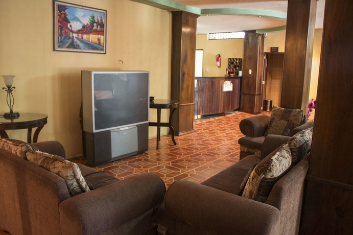 Imagen de los interiores del Hotel La Ribiera Del Lago Peten Itza. Foto 19