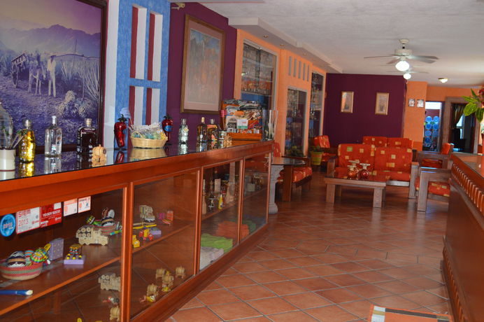 Imagen de los interiores del Hotel La Rienda Misi&oacute;n Tequillan. Foto 11