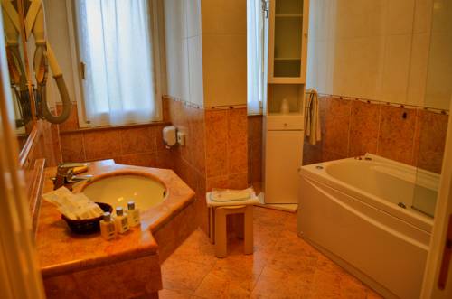 Imagen de la habitación del Hotel La Riserva Di Castel D'appio. Foto 6