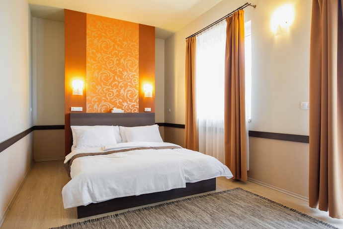 Imagen de la habitación del Hotel La Riva, Siofok. Foto 10