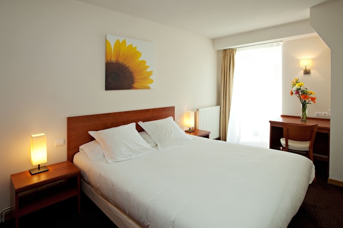 Imagen de la habitación del Hotel La Rivi&egrave;re. Foto 8