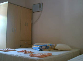 Imagen de la habitación del Hotel La Riviera, Itanha&eacute;m. Foto 2