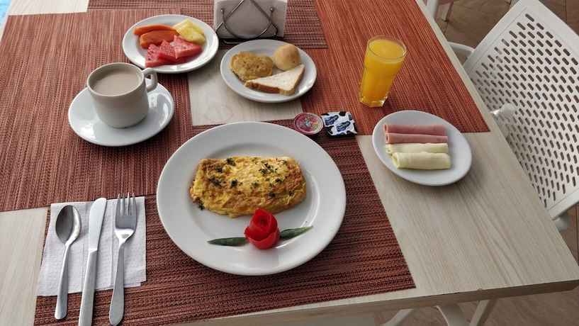 Imagen del bar/restaurante del Hotel La Riviera, Santa Marta. Foto 4