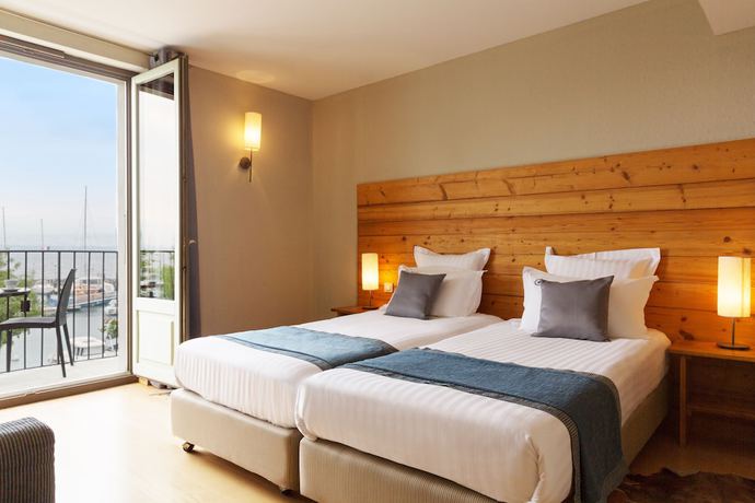 Imagen de la habitación del Hotel La Riviera Victoria. Foto 17