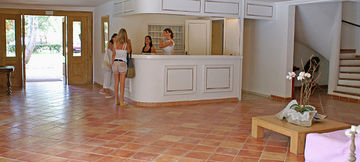 Imagen de los interiores del Hotel La Riviere. Foto 7