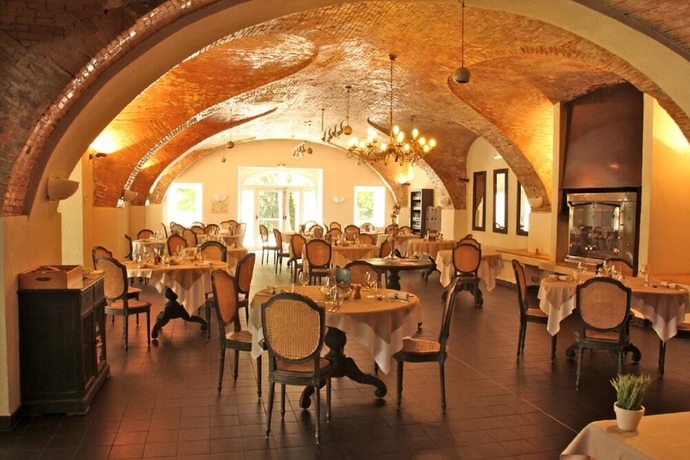 Imagen del bar/restaurante del Hotel La Rob&eacute;y&egrave;re. Foto 2