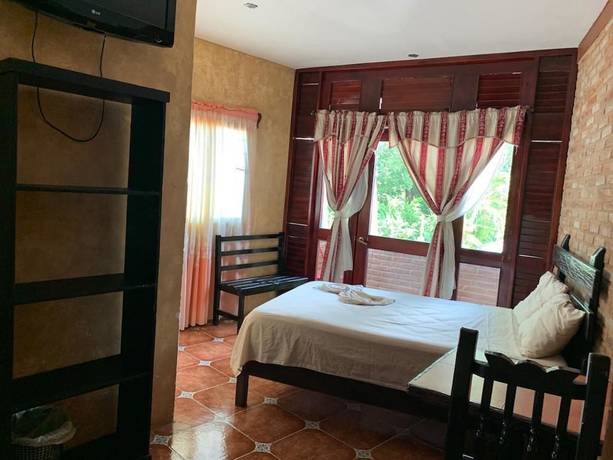 Imagen de la habitación del Hotel La Roca. Foto 5