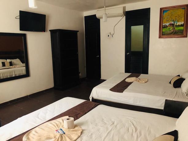 Imagen de la habitación del Hotel La Roca. Foto 6