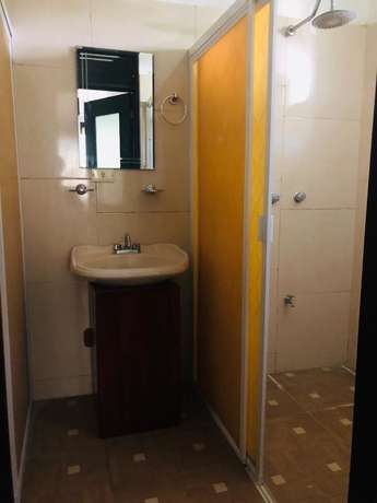 Imagen de la habitación del Hotel La Roca. Foto 13