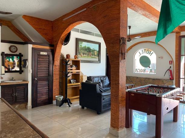 Imagen de los interiores del Hotel La Roca. Foto 19