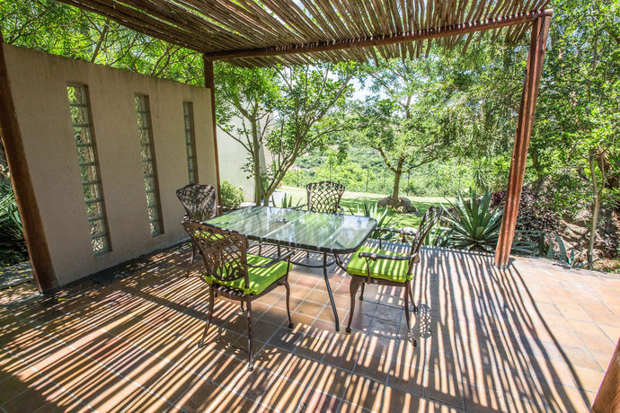 Imagen de los exteriores del Hotel La Roca Guest House. Foto 9