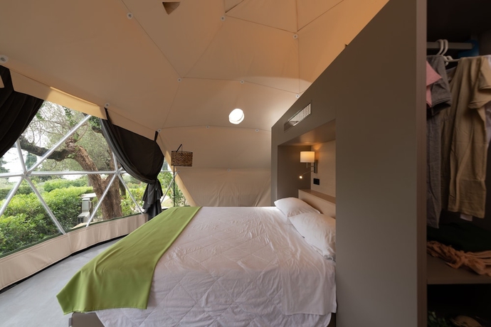 Imagen de la habitación del Hotel La Rocca Camping Village. Foto 2
