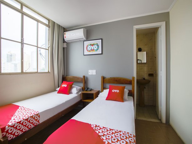 Imagen de la habitación del Hotel La Rocca, Goi&acirc;nia. Foto 7