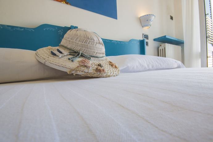 Imagen de la habitación del Hotel La Roccia. Foto 5