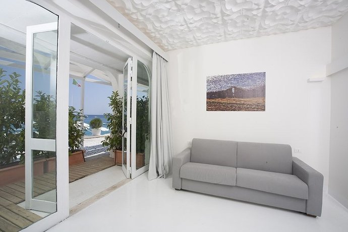 Imagen de la habitación del Hotel La Roccia. Foto 14