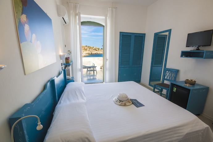 Imagen de la habitación del Hotel La Roccia. Foto 15