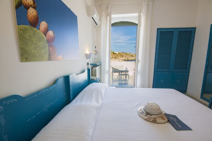 Imagen de la habitación del Hotel La Roccia. Foto 18