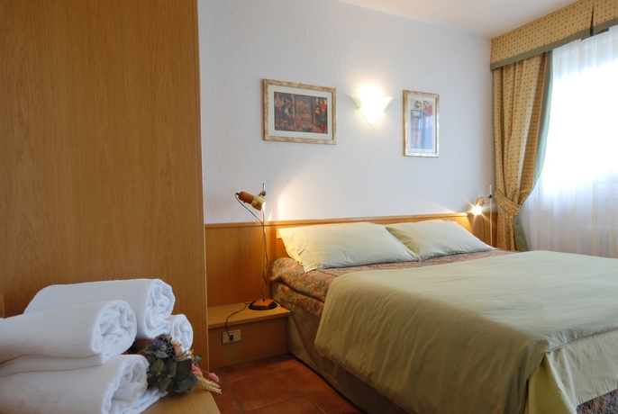 Imagen de la habitación del Hotel La Roche. Foto 6