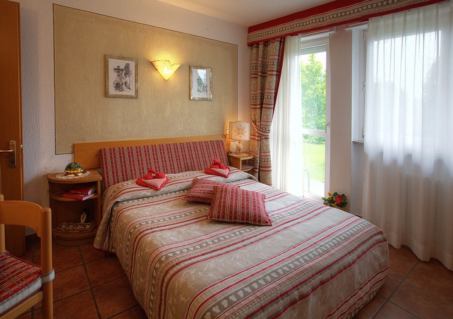 Imagen de la habitación del Hotel La Roche, Signayes. Foto 5