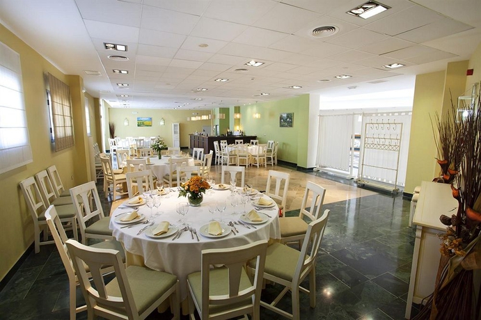 Imagen del bar/restaurante del Hotel La Rocina. Foto 3