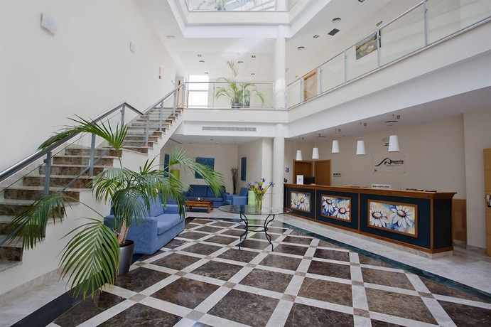 Imagen de los interiores del Hotel La Rocina. Foto 15