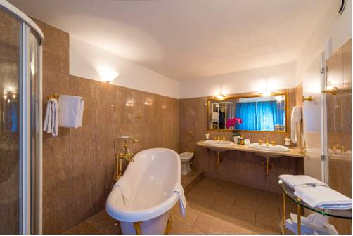 Imagen de la habitación del Hotel La Romantica. Foto 14