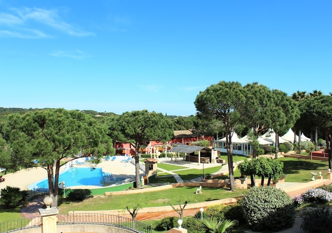 Imagen de la habitación del Hotel La Romarine. Foto 15