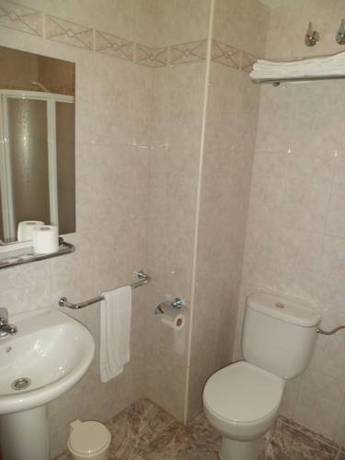 Imagen de la habitación del Hotel La Ronda. Foto 3