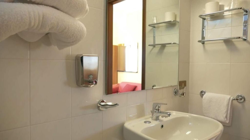 Imagen de la habitación del Hotel La Rondinella. Foto 6