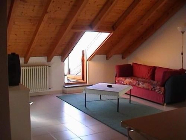 Imagen de los interiores del Hotel La Rondinella. Foto 19