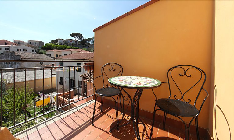 Imagen de la habitación del Hotel La Rosa, Campo nell'Elba. Foto 3