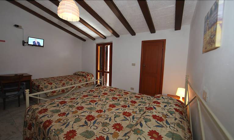 Imagen de la habitación del Hotel La Rosa, Campo nell'Elba. Foto 7