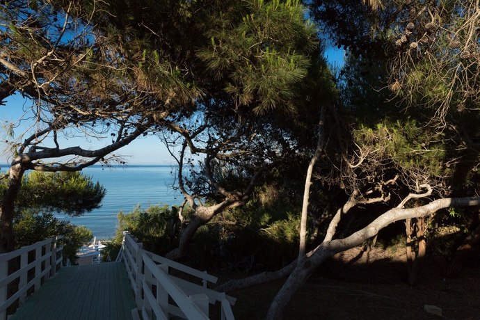 Imagen de los exteriores del Hotel La Rosa - Selinunte. Foto 11